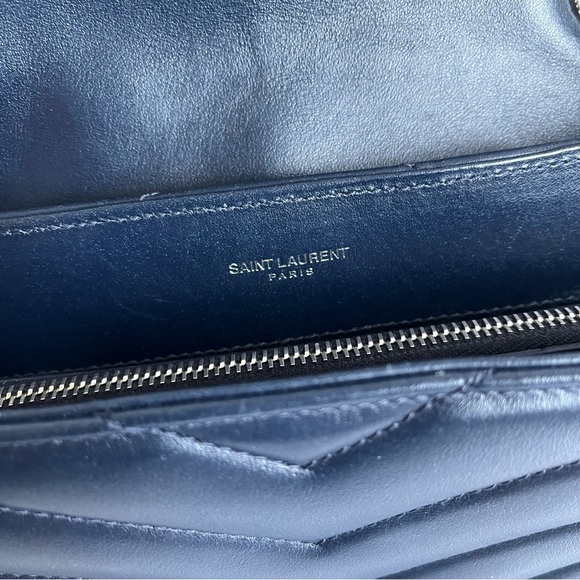 Saint Laurent Medium LouLou  ❌ Pending Sale ❌ - Picture 11 of 16